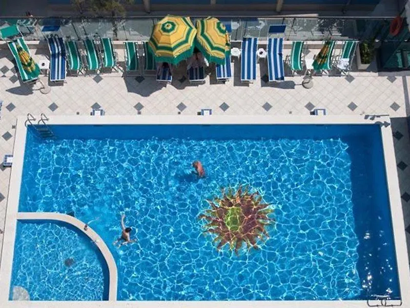 Hotel Kennedy Lido di Jesolo 3*,
